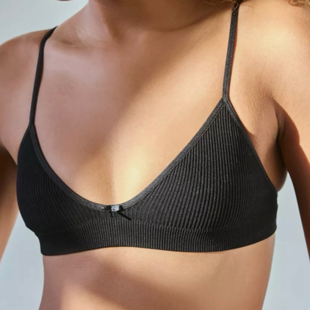 Urban Outfitters Seamless Knit Triangle Bralette Black XS/S Soft Stretch